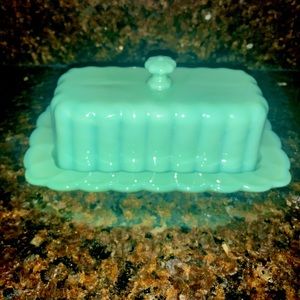 The Pioneer Woman Jadeite Butter Dish